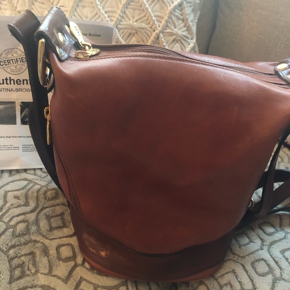 Valentina Italian leather bucket bag - Picture 2 of 6